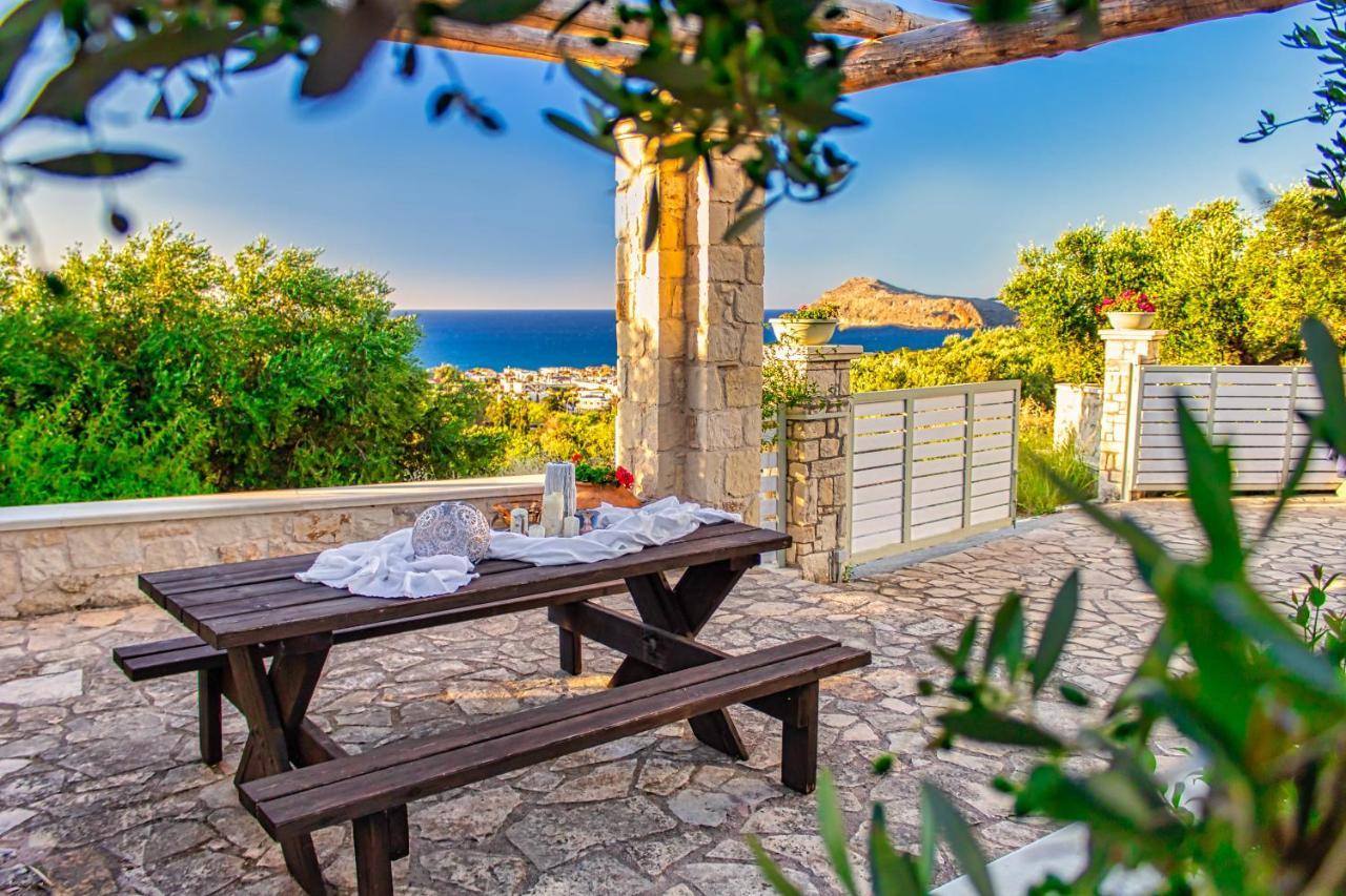 Venizelos Studios Platanias  Luaran gambar