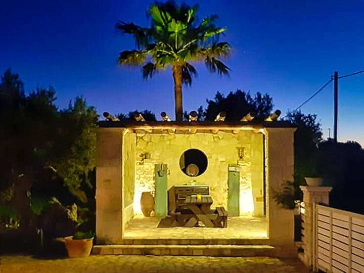 Venizelos Studios Platanias  Luaran gambar